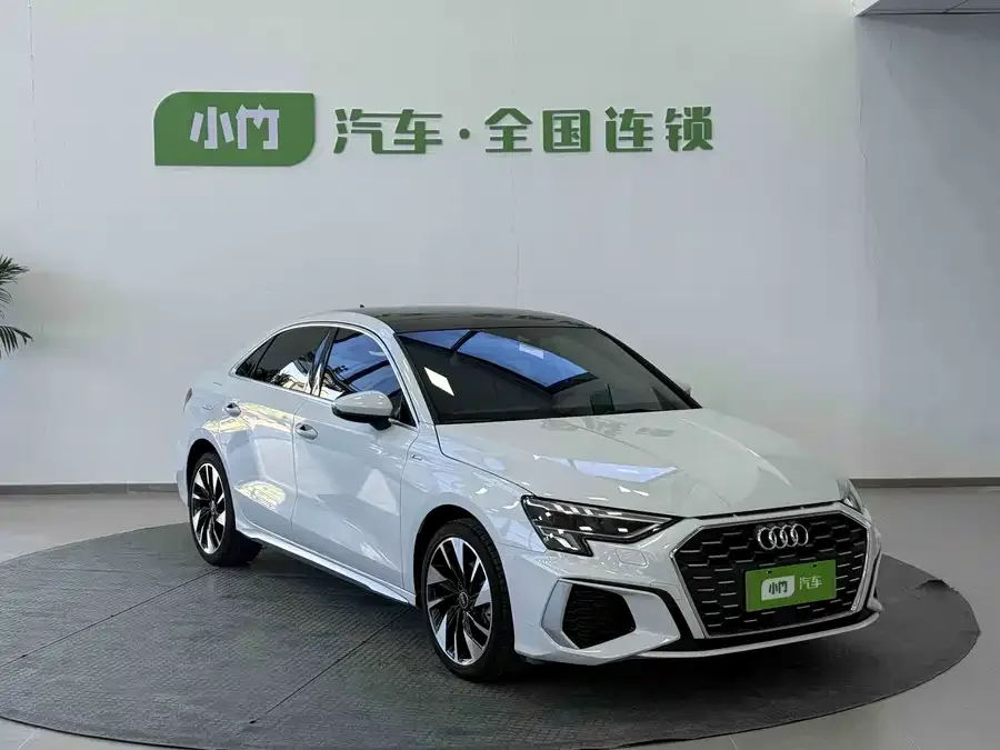 Audi A3 2022 A3L Limousine 35 TFSI Fashion Sports 2023 — миниатюра 3