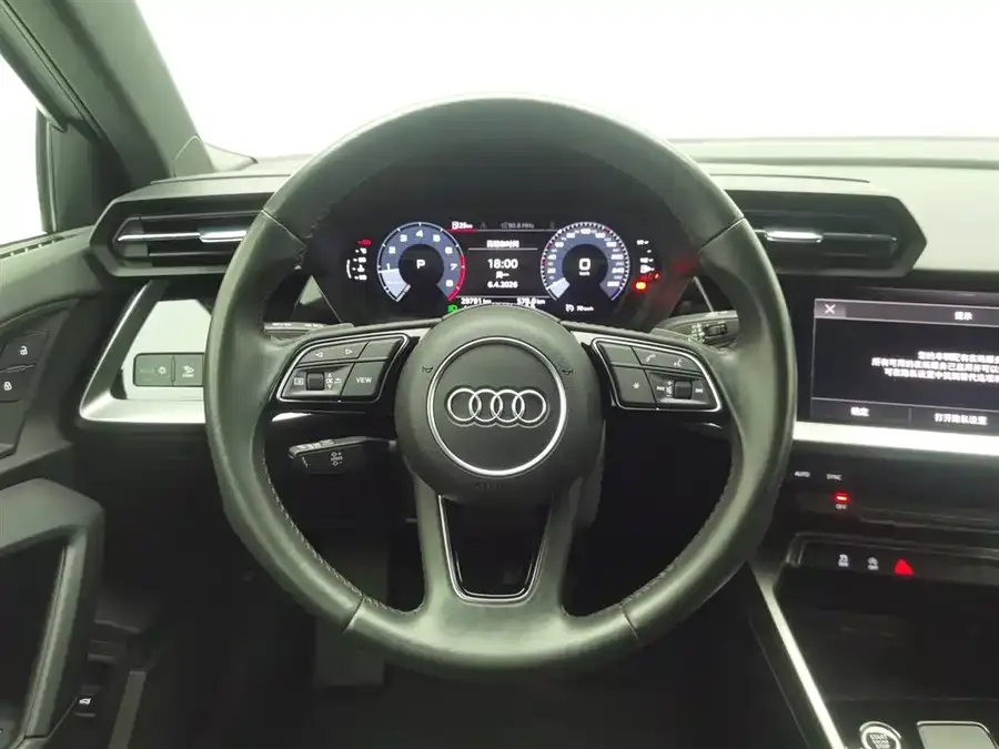 Audi A3 2021 A3L Limousine 35 TFSI aggressive and sporty 2022 — миниатюра 5