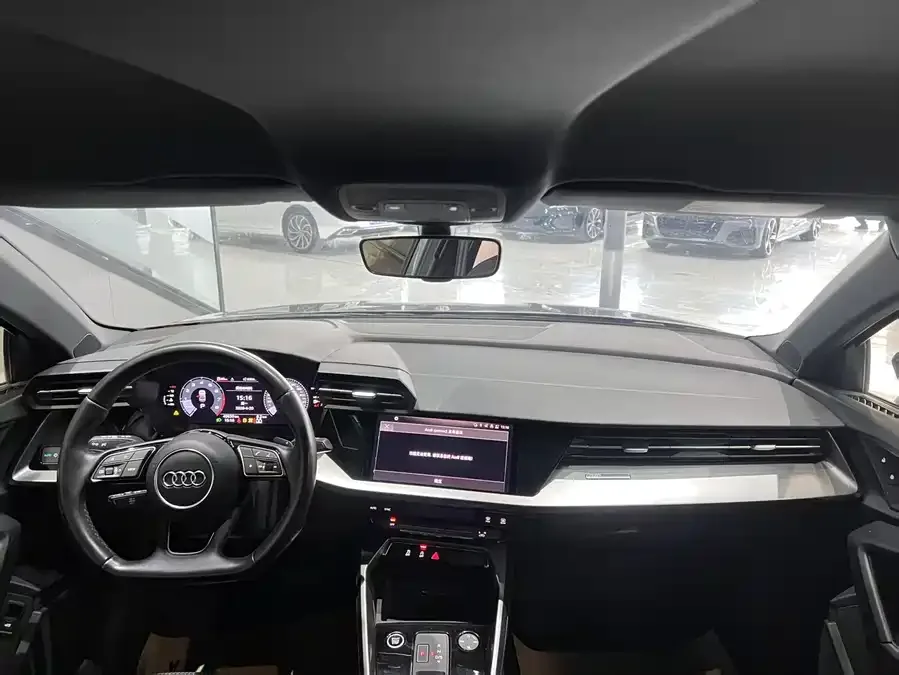 Audi A3 2022 A3L Limousine 35 TFSI aggressive and sporty 2022 — миниатюра 2