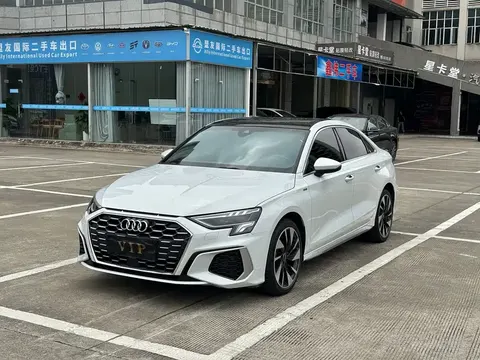 Audi A3 2023 купить в Москве