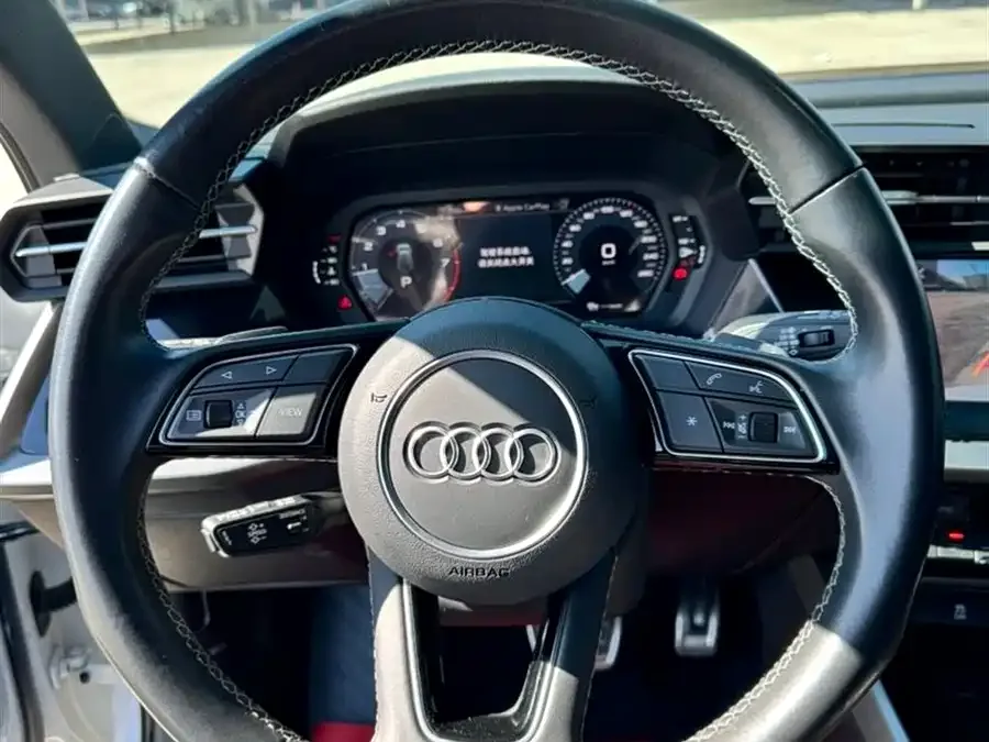 Audi A3 2022 Sportback 35 TFSI stylish and sporty 2022 — миниатюра 5