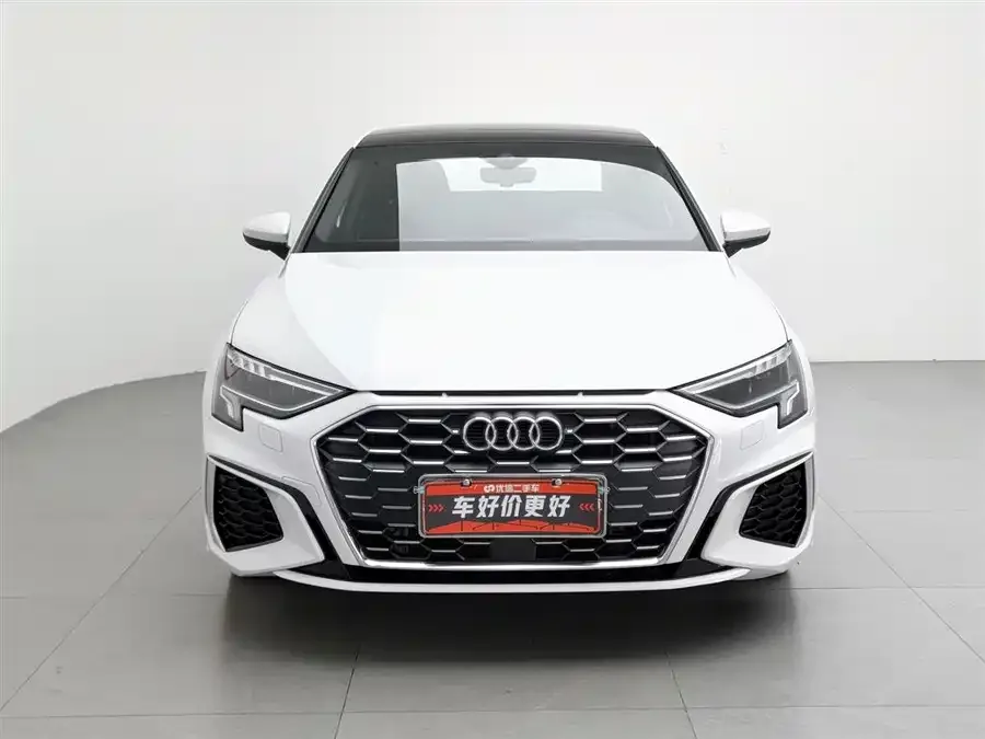 Audi A3 2022 A3L Limousine 35 TFSI Fashion Sports 2023 — миниатюра 3
