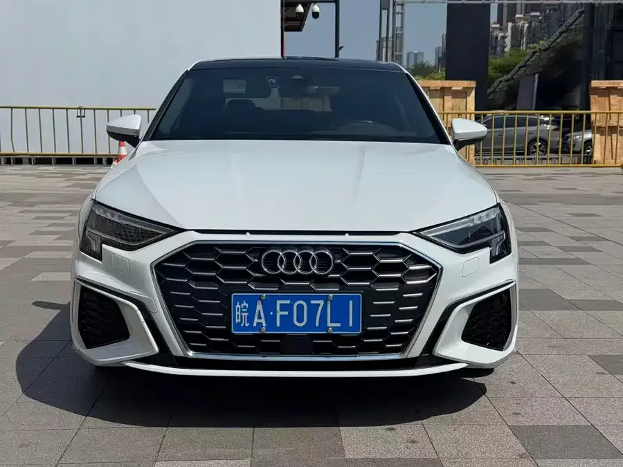 Audi A3 2022 A3L Limousine 35 TFSI Fashion Sports 2022 — фото 1, купить с доставкой в Москву