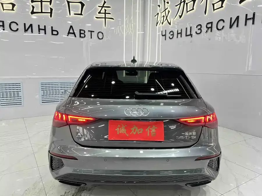 Audi A3 2021 Sportback 35 TFSI Luxury Sports Edition 2022 — миниатюра 2