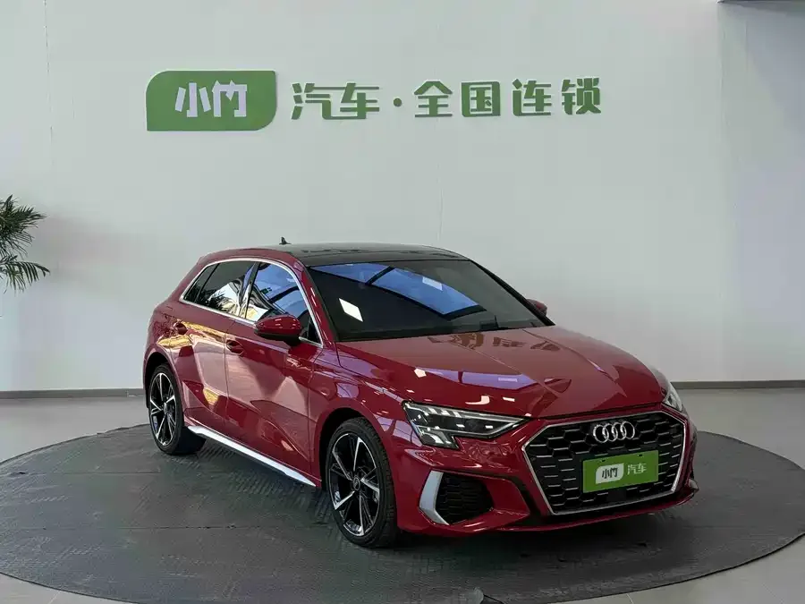 Audi A3 2022 Sportback 35 TFSI stylish and sporty 2022 — миниатюра 2