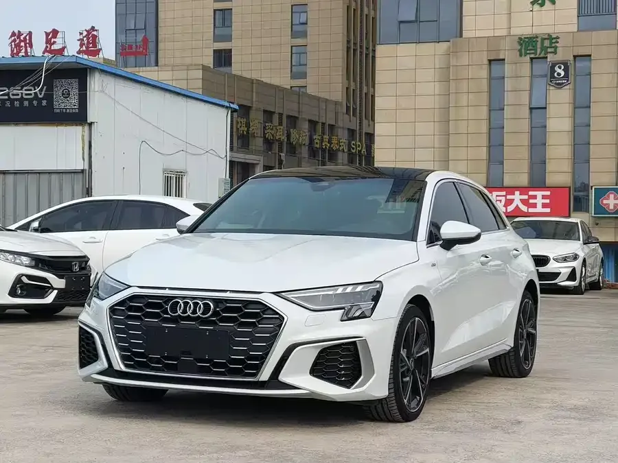Audi A3 2022 Sportback 35 TFSI stylish and sporty 2022 — фото 1, купить с доставкой в Москву