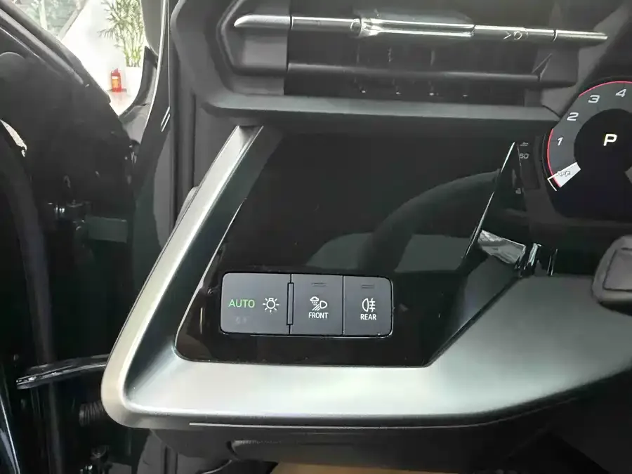 Audi A3 2022 A3L Limousine 35 TFSI Fashion Sports 2022 — миниатюра 5