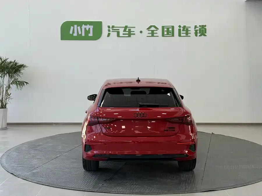 Audi A3 2021 Sportback 35 TFSI Enterprising and Elegant Model 2022 — миниатюра 2