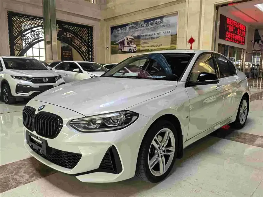 BMW 1 series BMW 1 Series 2022 120i M Sport Night Edition 2022 — фото 1, купить с доставкой в Москву