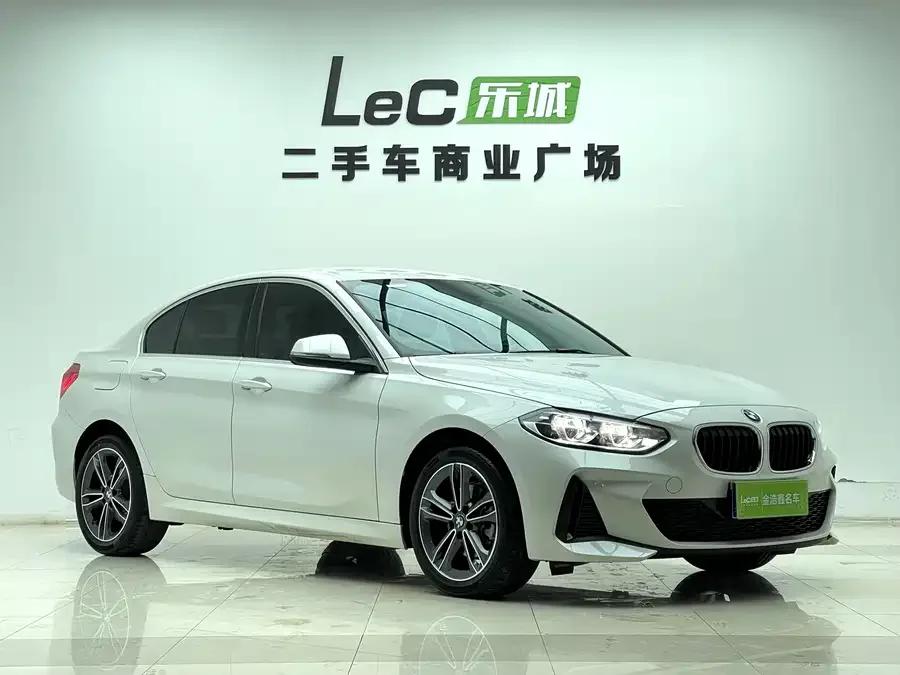 BMW 1 series BMW 1 Series 2023 120i M Sport 2023 — миниатюра 3