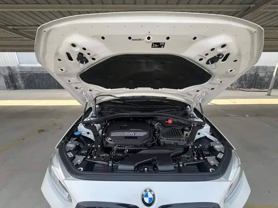BMW 1 series BMW 1 Series 2021 facelift 120i M Sport 2022 — миниатюра 4