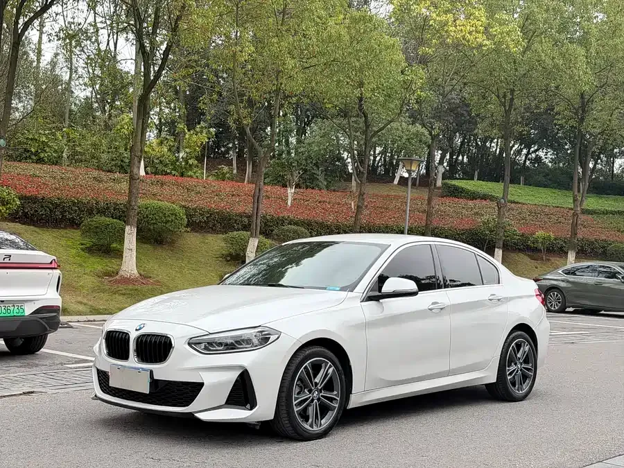 BMW 1 series BMW 1 Series 2023 120i M Sport 2023 — фото 1, купить с доставкой в Москву