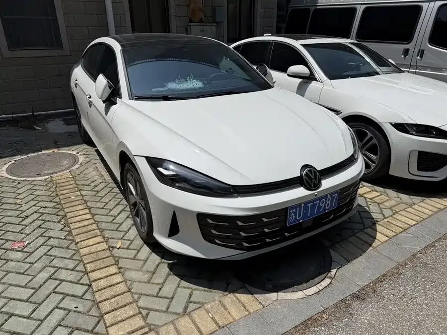 Volkswagen Lamando 2026 Lingdu Lingdu L 300TSI Lingfeng Edition 2025 — миниатюра 3