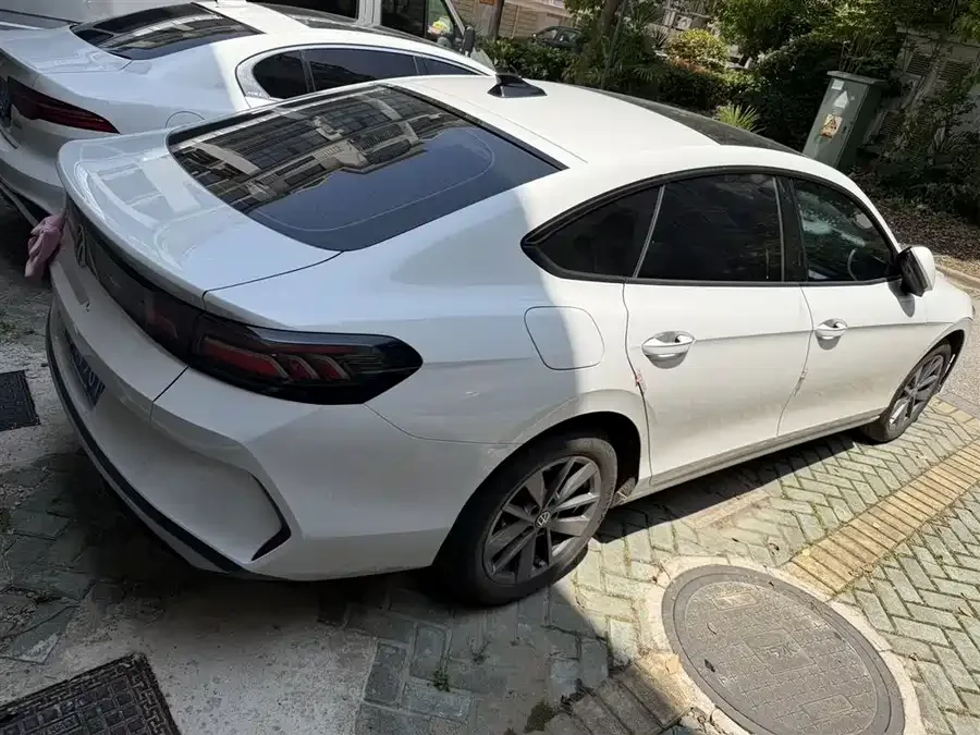 Volkswagen Lamando 2026 Lingdu Lingdu L 300TSI Lingfeng Edition 2025 — миниатюра 4
