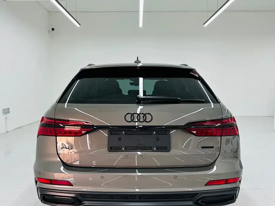 Audi A6 2022 Avant 40 TFSI luxury and dynamic model 2023 — миниатюра 2