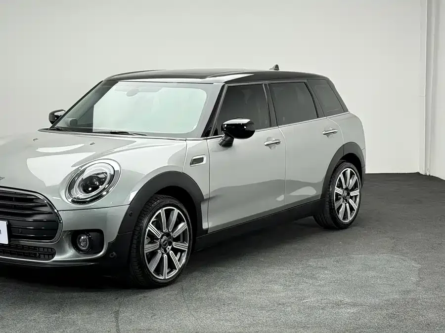 MINI CLUBMAN MINI CLUBMAN 2023 1.5T COOPER Connoisseur 2023 — миниатюра 4