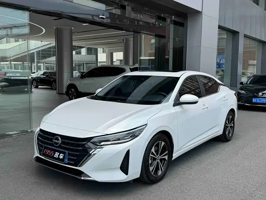 Nissan Sylphy Sylphy 2023 1.6L CVT Intelligent Driving Edition 2024 — фото 1, купить с доставкой в Москву