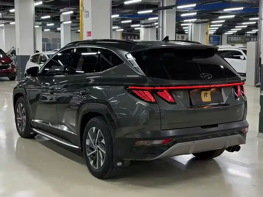 Hyundai Tucson L 2022 Tucson L 2.0L Hybrid Flagship Edition 2022 — миниатюра 4