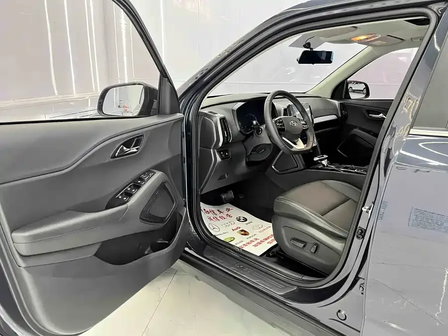 Hyundai Beijing ix35 Beijing Hyundai ix35 2021 240TGDi DCT 2WD TOP Flagship Edition 2022 — миниатюра 4