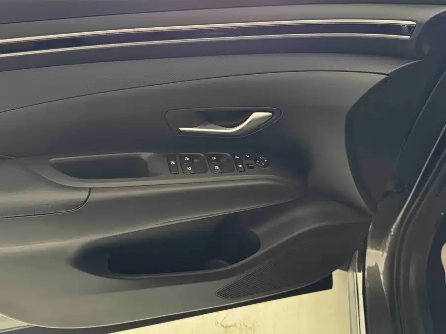 Hyundai Tucson L Tucson 2023 Tucson L 1.5T Automatic 2WD GLX Elite Edition 2023 — миниатюра 2