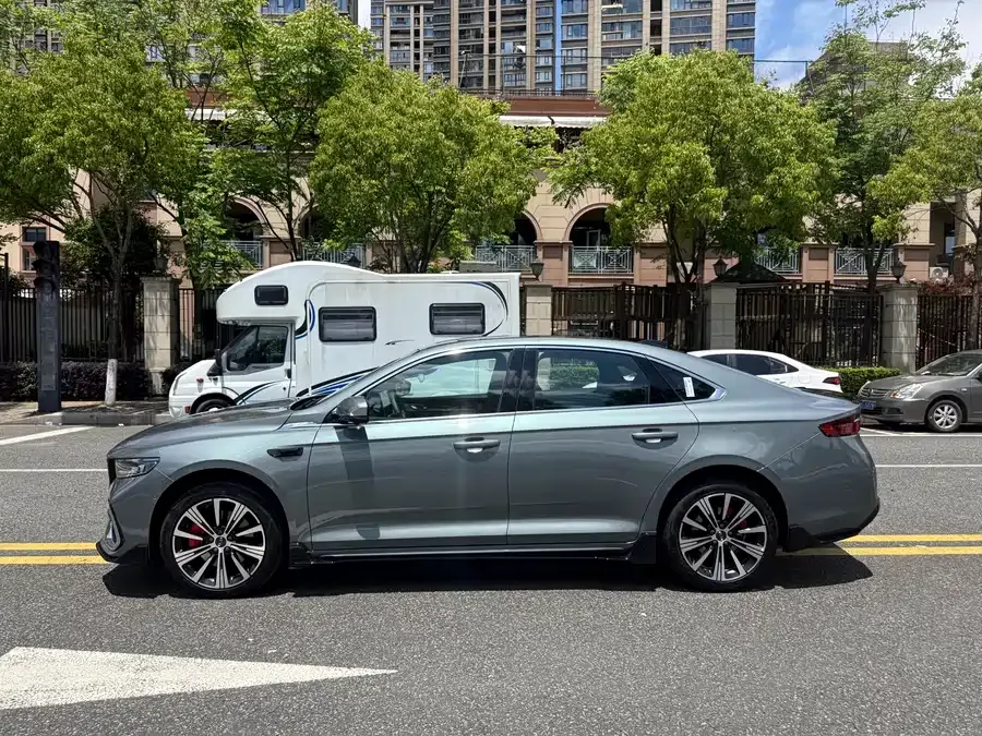 Geely Xingrui Xingrui 2026 Dongfangyao 2.0TD Moon-Watching Edition 2026 — миниатюра 4