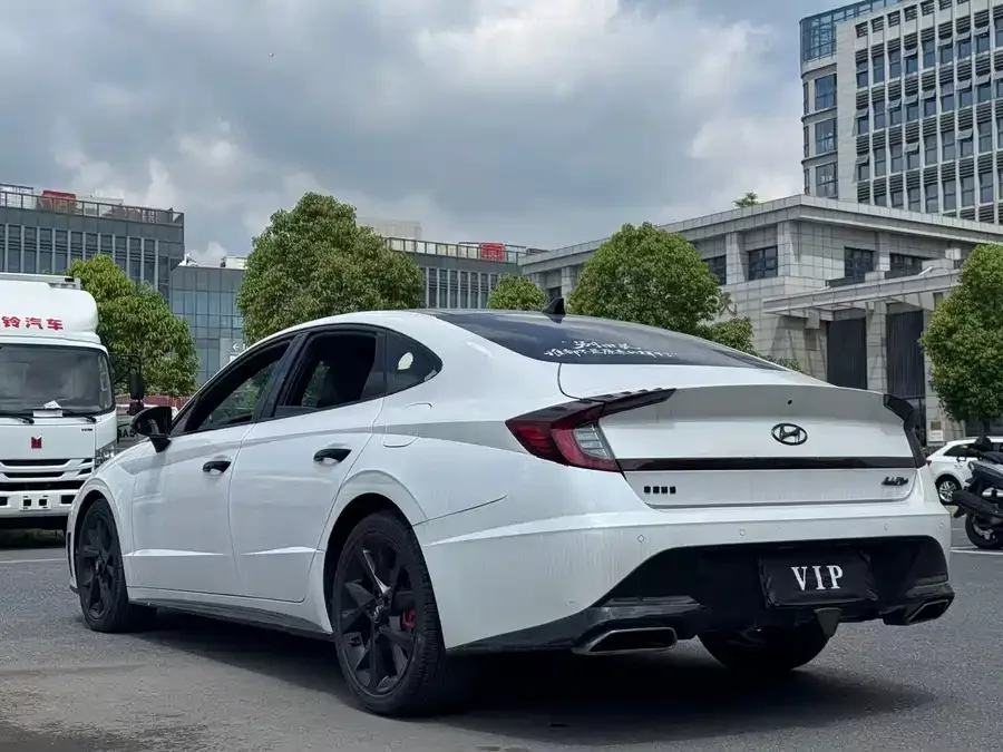 Hyundai Sonata 2022 Sonata 270TGDi DCT 20th Anniversary Edition 2023 — миниатюра 2