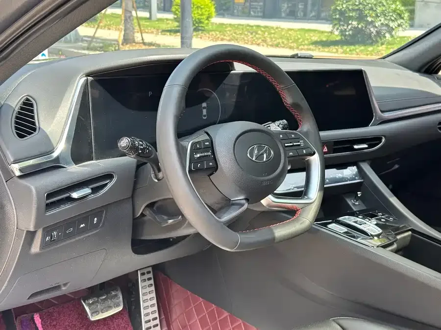 Hyundai Sonata 2022 Sonata 270TGDi DCT 20th Anniversary Edition 2022 — миниатюра 3
