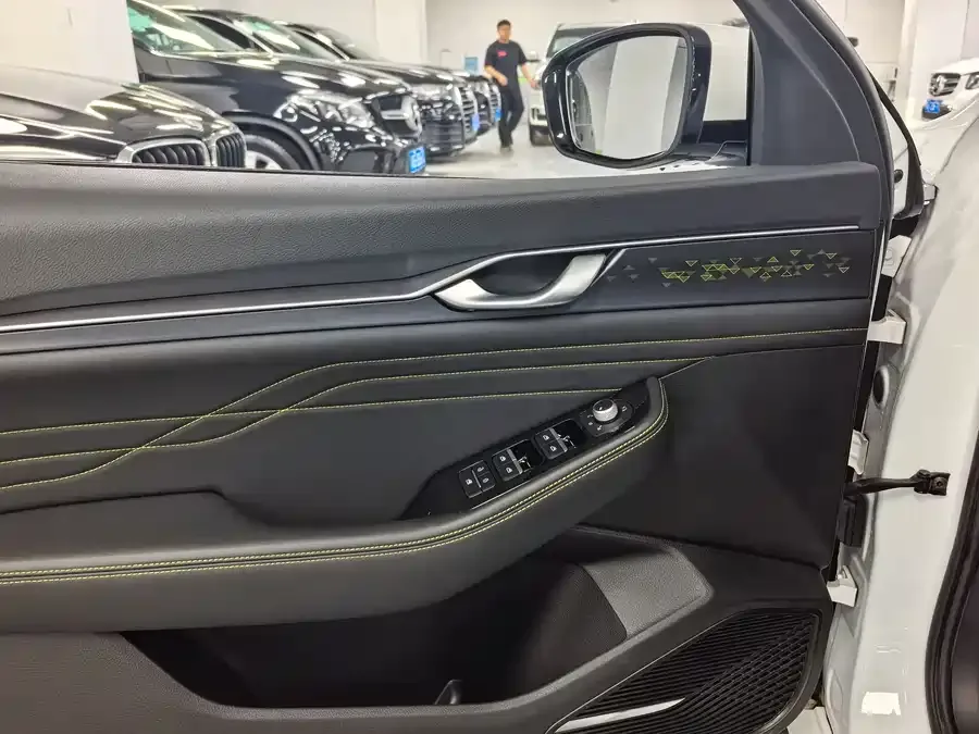 Geely Xingrui Xingrui 2023 1.5TD Kunlun Edition 2023 — миниатюра 2
