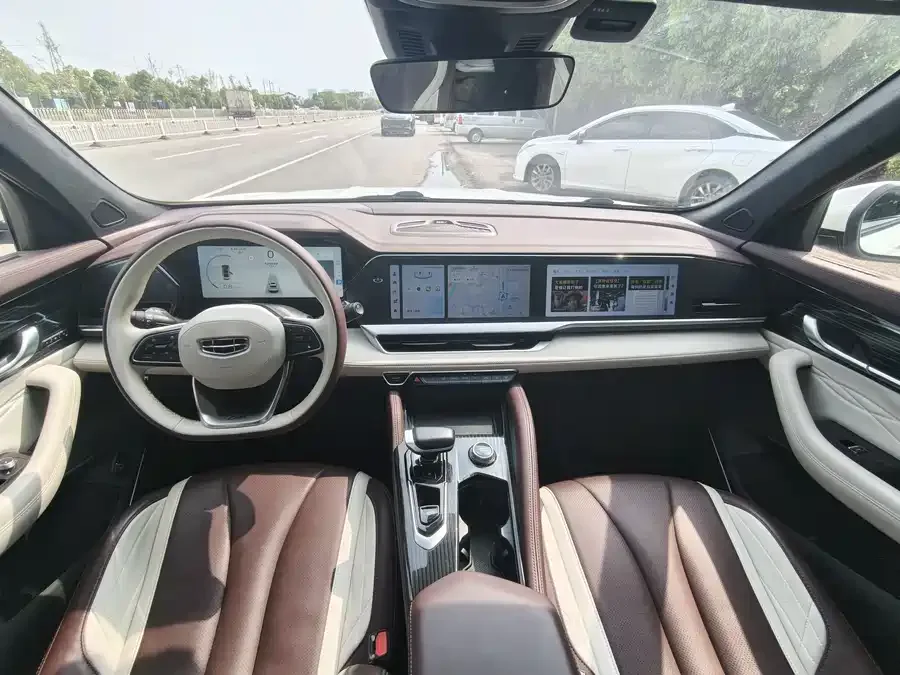 Geely Monjaro Xingyue L 2021 2.0TD DCT EVO 2WD Premium Edition 2023 — миниатюра 2