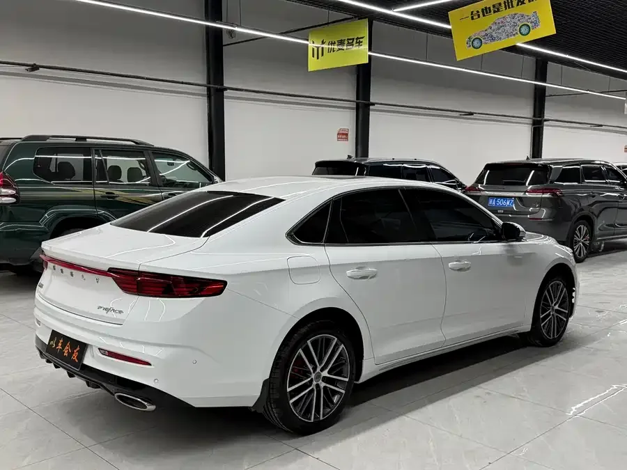 Geely Xingrui Xingrui 2021 2.0TD Premium Edition 2022 — миниатюра 3