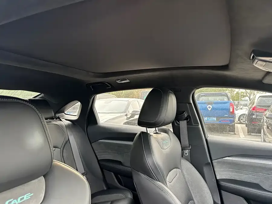 Geely Xingrui Xingrui 2023 2.0TD only available in green version 2022 — миниатюра 3