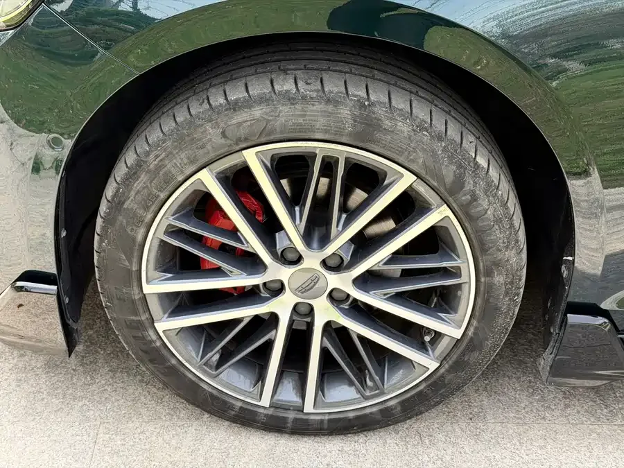 Geely Xingrui Xingrui 2023 2.0TD only available in green version 2023 — миниатюра 2