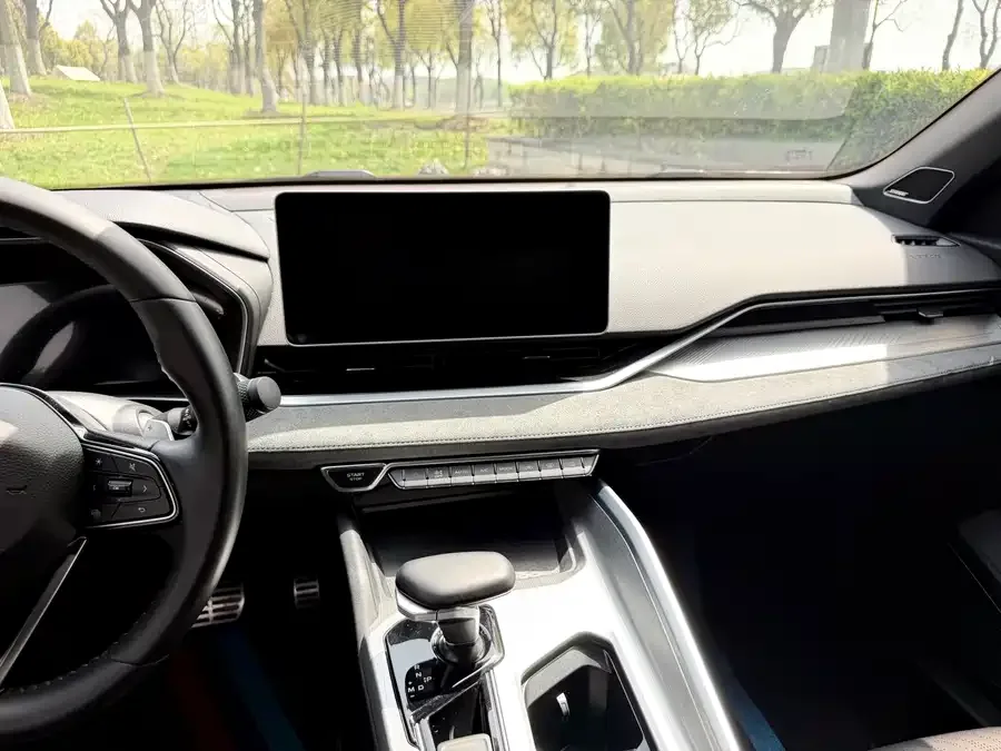 Geely Xingrui Xingrui 2023 2.0TD only available in green version 2023 — миниатюра 4
