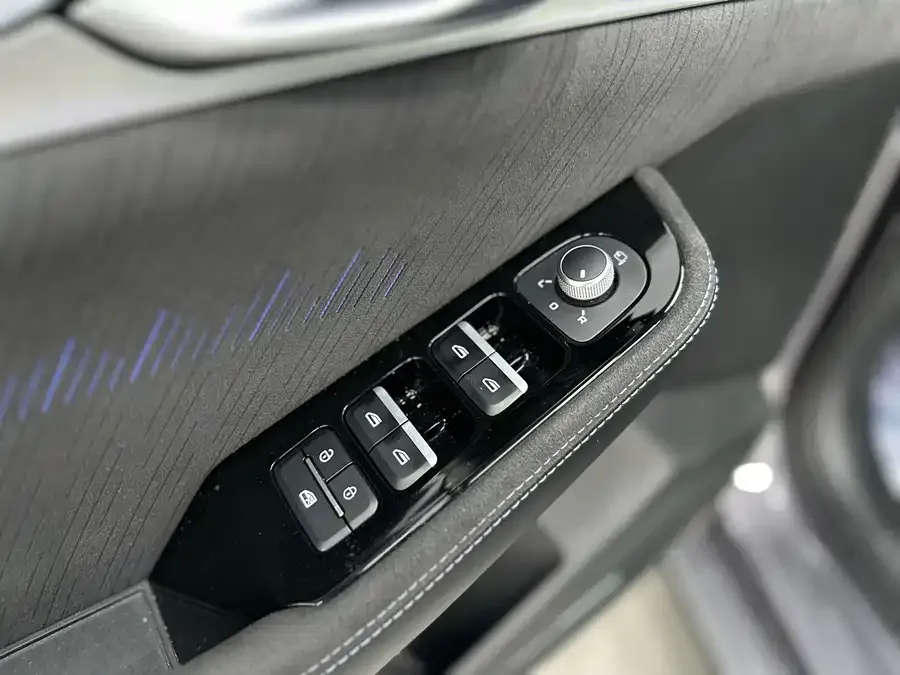 Geely Xingrui Xingrui 2025 Dongfangyao 2.0TD Moon-Watching Edition 2024 — миниатюра 2