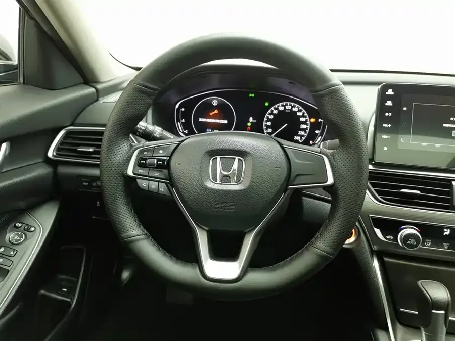 Honda Accord Accord 2022 260TURBO Deluxe Edition 2022 — миниатюра 5