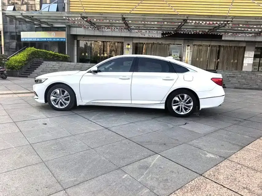 Honda Accord Accord 2018 260TURBO Elite Edition National V 2022 — миниатюра 3