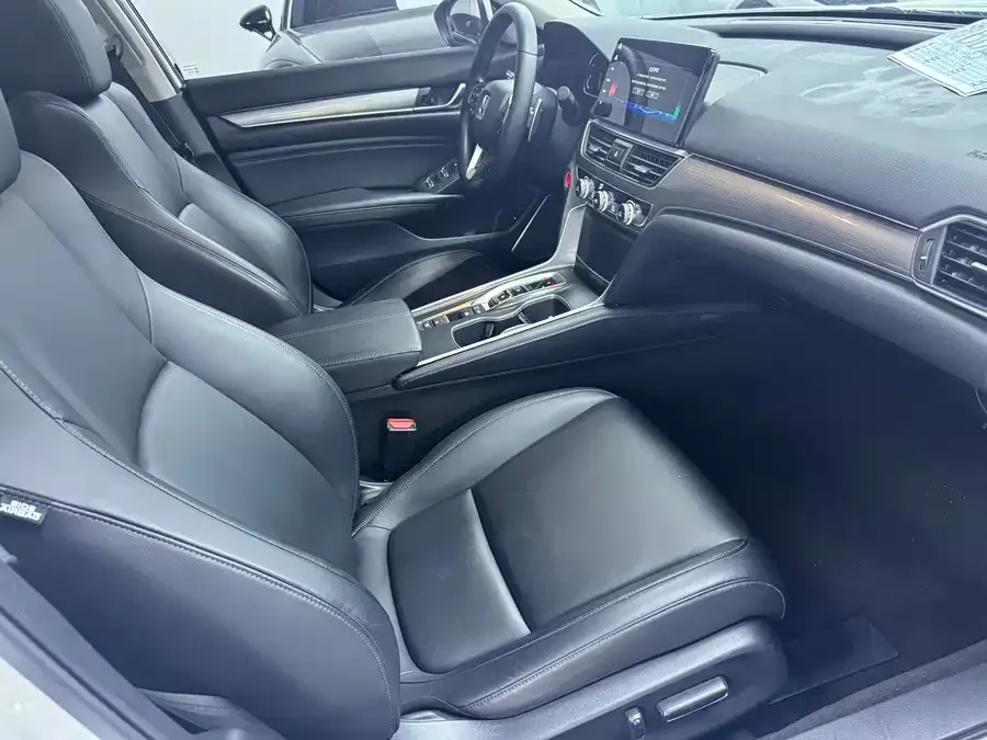 Honda Accord 2022 Accord Hybrid 2.0L Sharp Edition 2023 — миниатюра 3