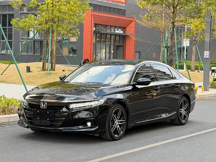 Honda Accord 2022 Accord 260TURBO Fantasy Night Premium Edition 2023 — фото 1, купить с доставкой в Москву