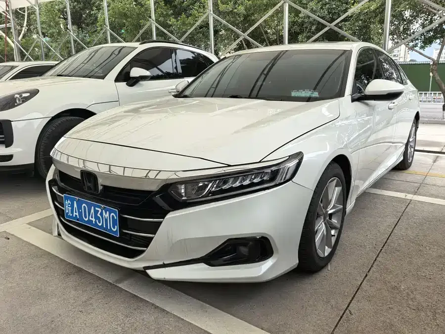 Honda Accord 2022 Accord 260TURBO Fantasy Night Premium Edition 2022 — фото 1, купить с доставкой в Москву