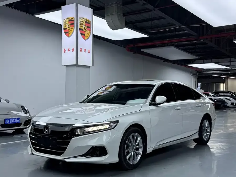 Honda Accord Accord 2022 260TURBO Deluxe Edition 2022 — фото 1, купить с доставкой в Москву