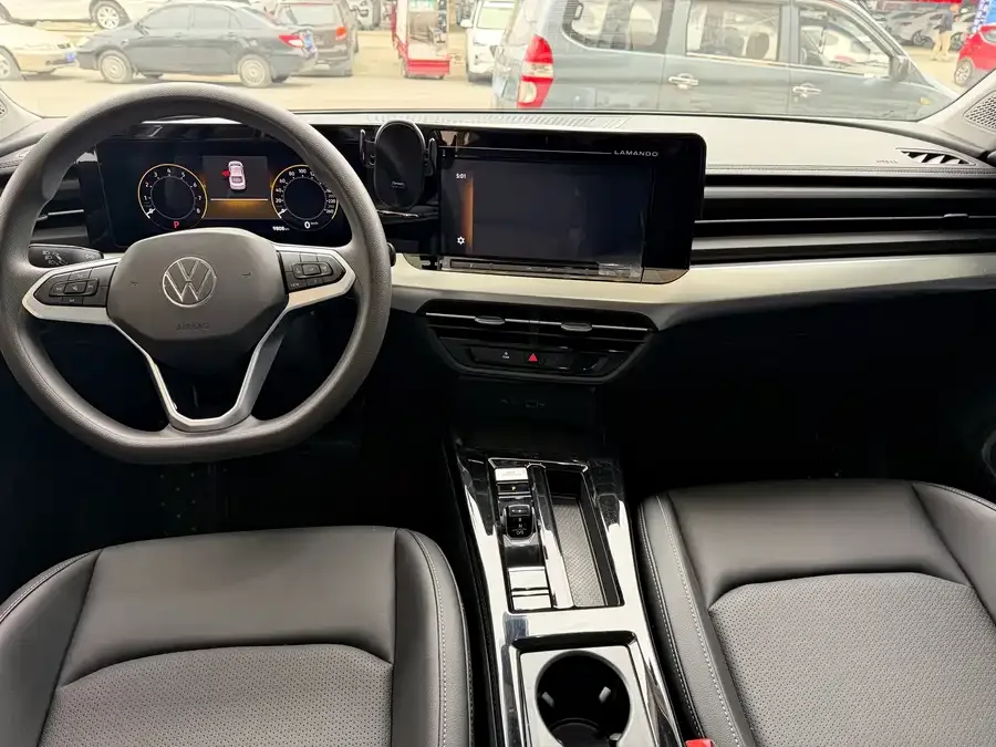 Volkswagen Lamando Lingdu 2024 Lingdu L 200TSI DSG Hot Edition 2024 — миниатюра 2