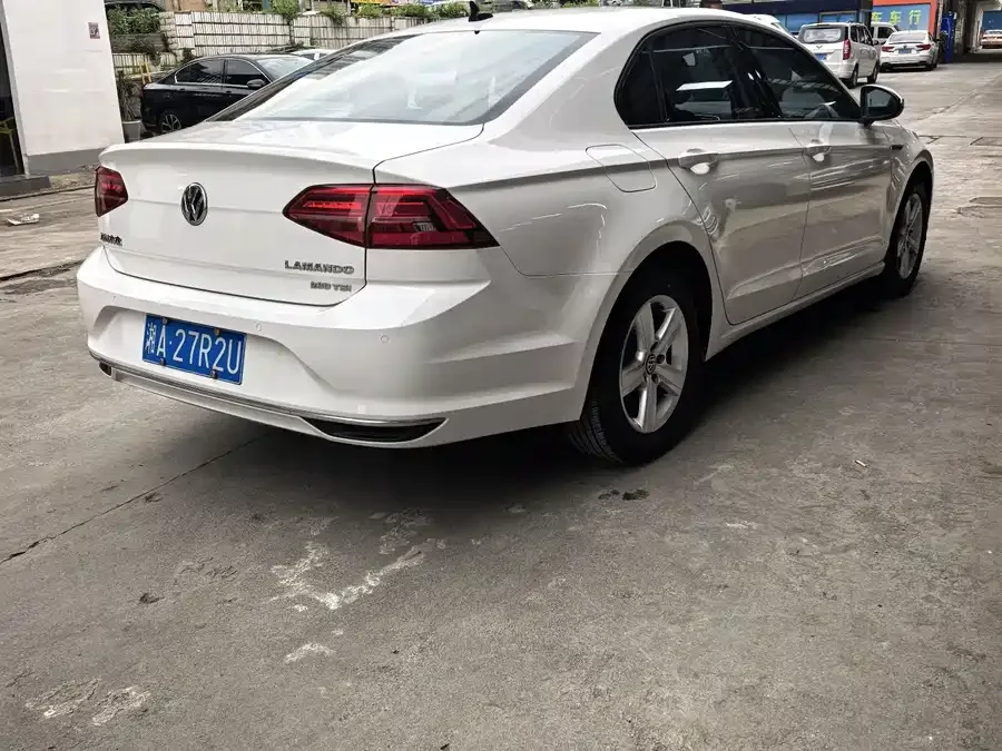 Volkswagen Lamando Lingdu 2021 280TSI DSG Comfort Edition 2022 — миниатюра 4