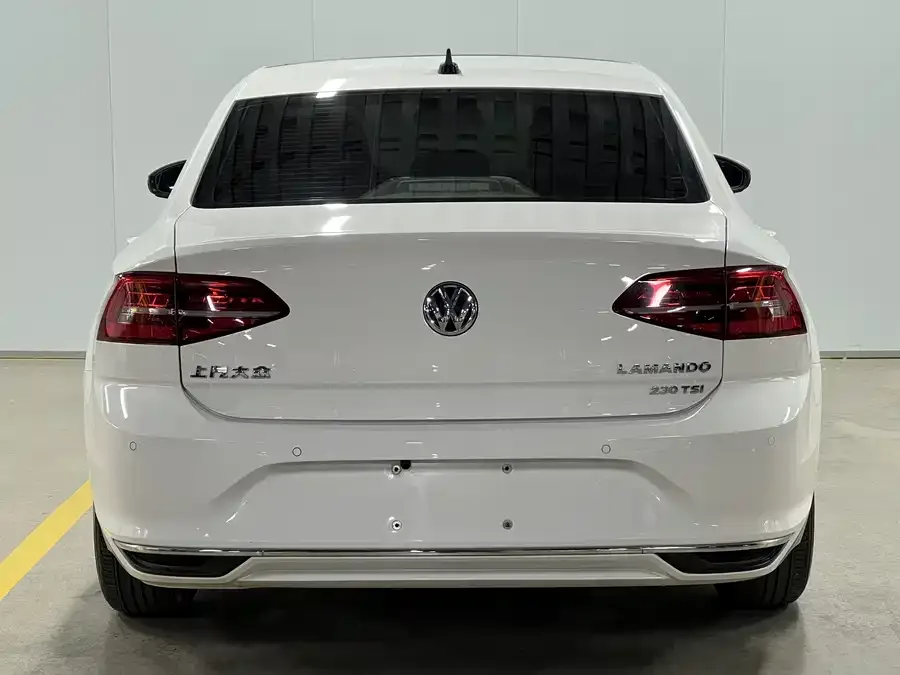 Volkswagen Lamando Lingdu 2021 230TSI DSG Fashion Edition 2022 — миниатюра 2