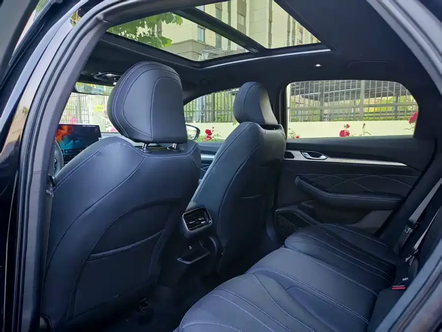 Geely Xingrui Xingrui 2025 Dongfangyao 1.5TD Fuyao Edition 2025 — миниатюра 2