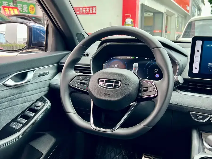 Geely Xingrui Xingrui 2023 2.0TD only available in green version 2023 — миниатюра 3