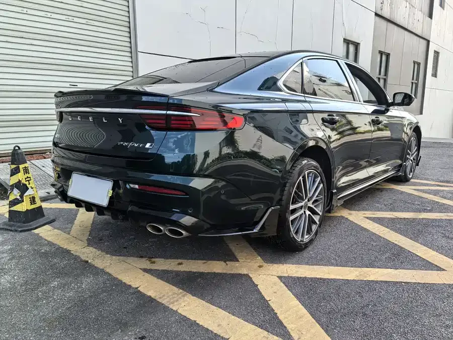 Geely Xingrui Xingrui 2023 2.0TD only available in green version 2023 — миниатюра 2