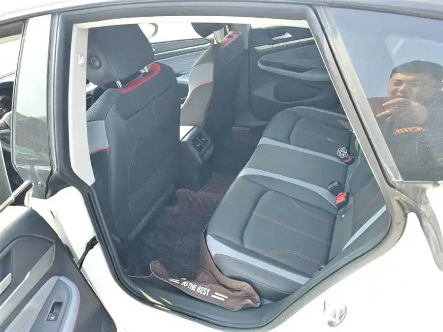 Volkswagen Lamando Lingdu 2023 Lingdu L 280TSI DSG Hot Edition 2023 — миниатюра 2
