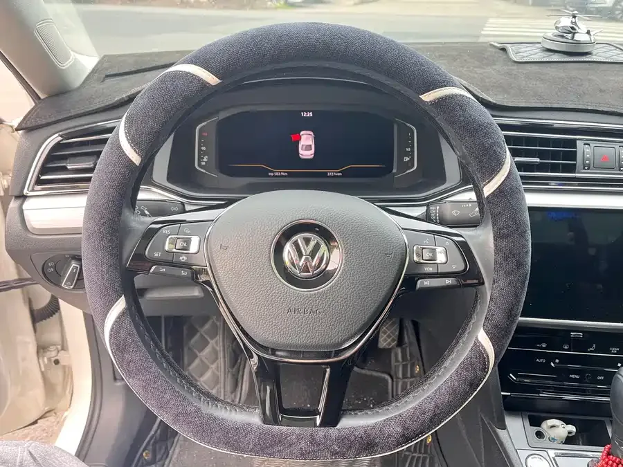 Volkswagen Lamando Lingdu 2021 facelift 280TSI DSG comfort version 2022 — миниатюра 4