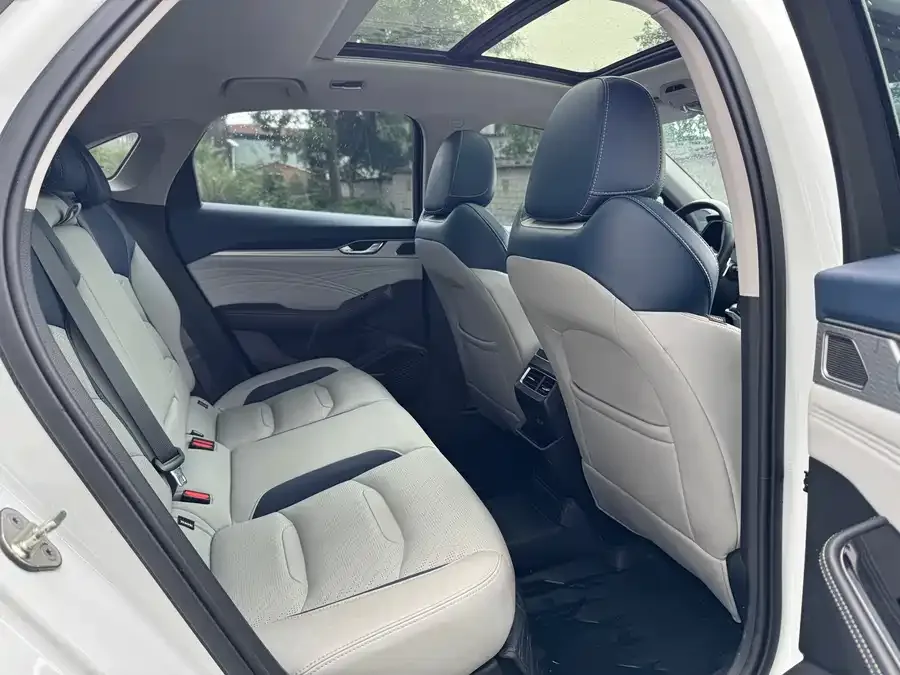 Geely Xingrui Xingrui 2023 2.0TD Premium Edition 2022 — миниатюра 3