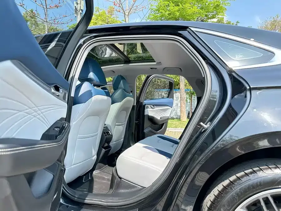 Geely Xingrui Xingrui 2021 2.0TD Luxury 2022 — миниатюра 3